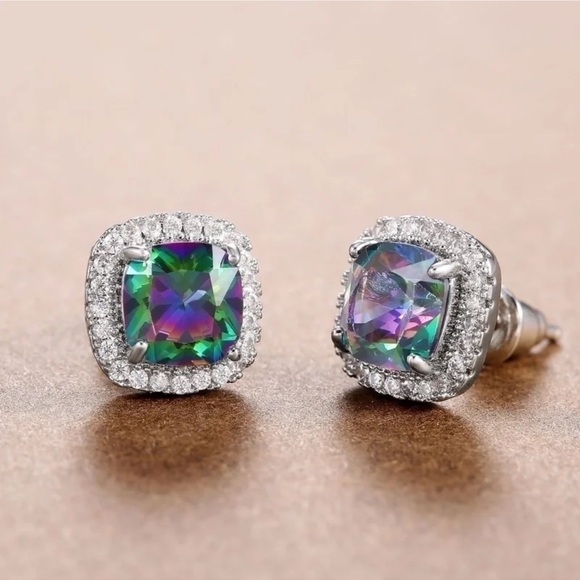 Fashion Jewelry Jewelry - Elegant Silver and Multicolor Stud Earrings